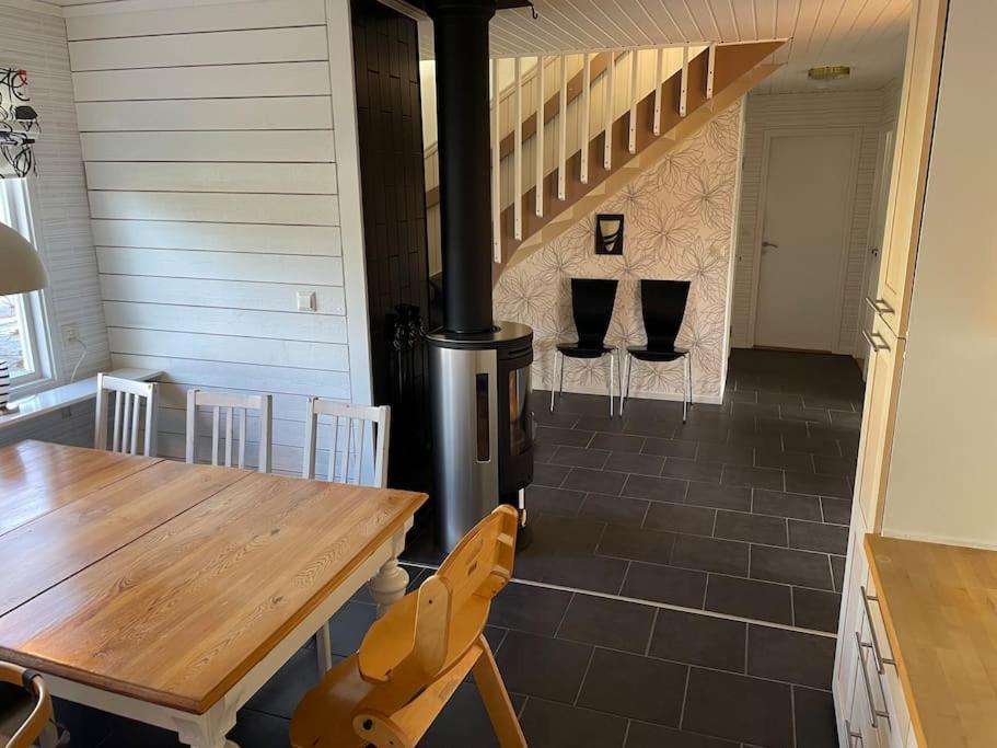 Familjevaenligt Hus Naera Isaberg! Villa Hestra Luaran gambar