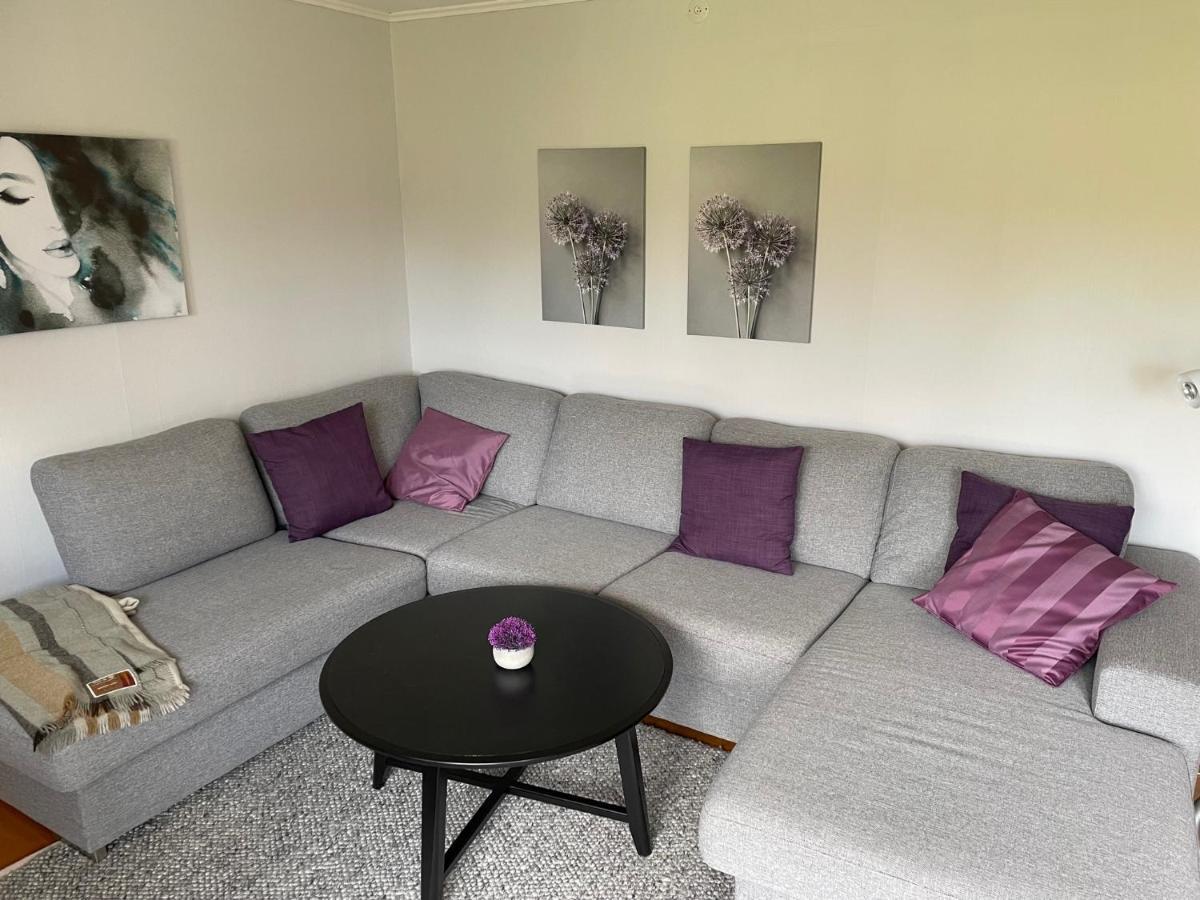 Familjevaenligt Hus Naera Isaberg! Villa Hestra Luaran gambar